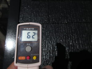 通常塗膜（黒）温度62℃