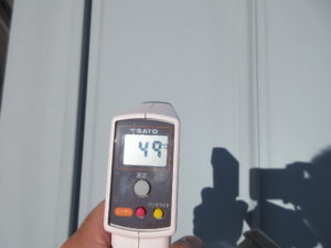 通常塗膜の屋根温度49℃