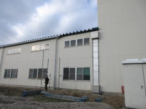 千葉市　花見川区　工場　雨樋の補修と雨漏れ点検